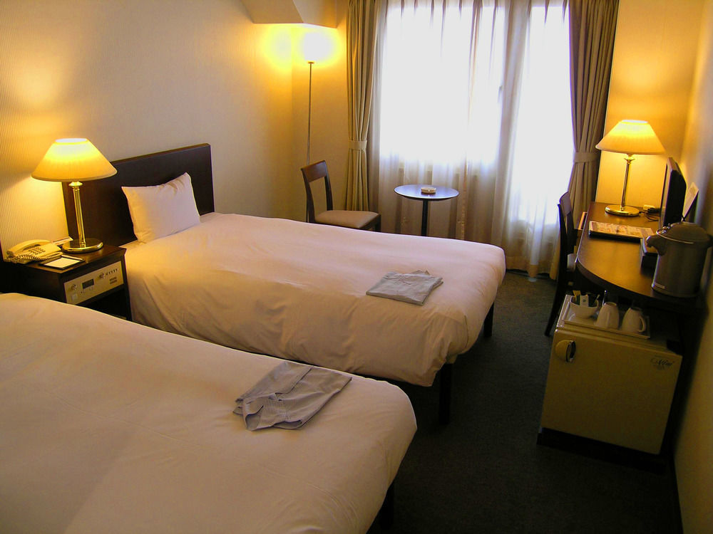 Hotel Yokohama Camelot Japan Esterno foto
