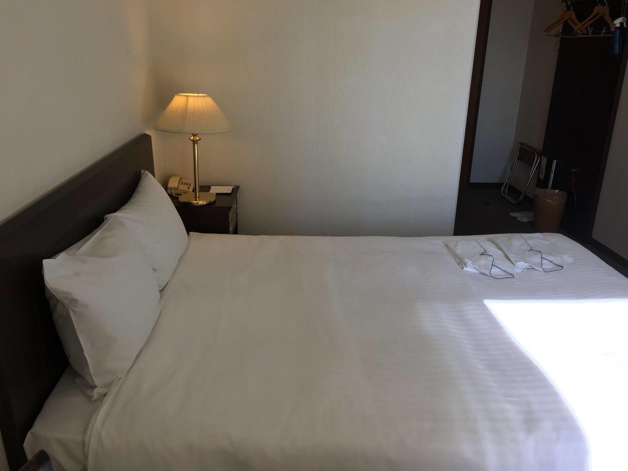 Hotel Yokohama Camelot Japan Esterno foto