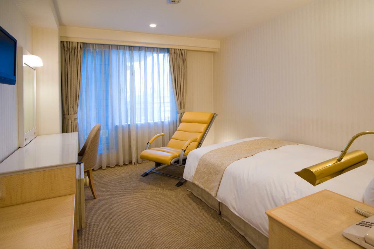 Hotel Yokohama Camelot Japan Esterno foto